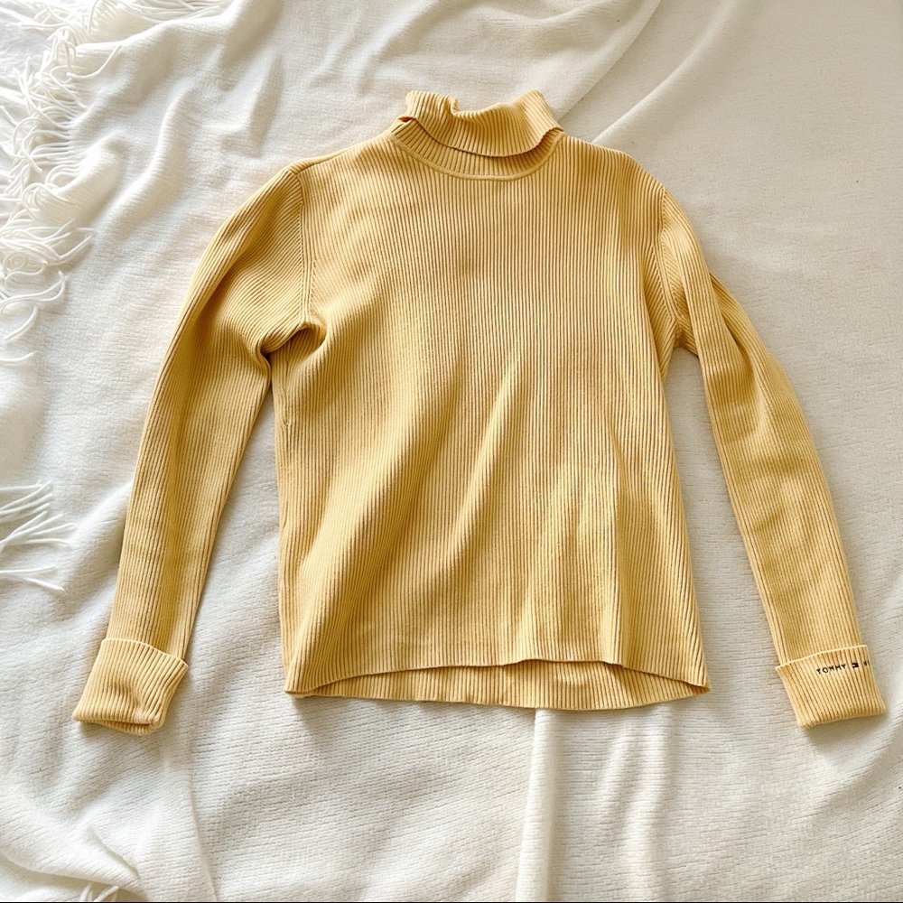 Y2K Vintage Tommy Hilfiger / Yellow Turtleneck / L